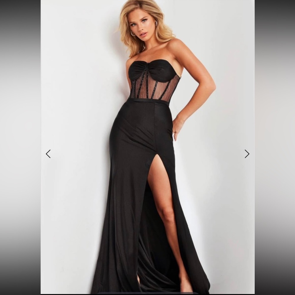 PROM DRESS - Black Strapless Fitted Dress - size 0 (size chart attached)